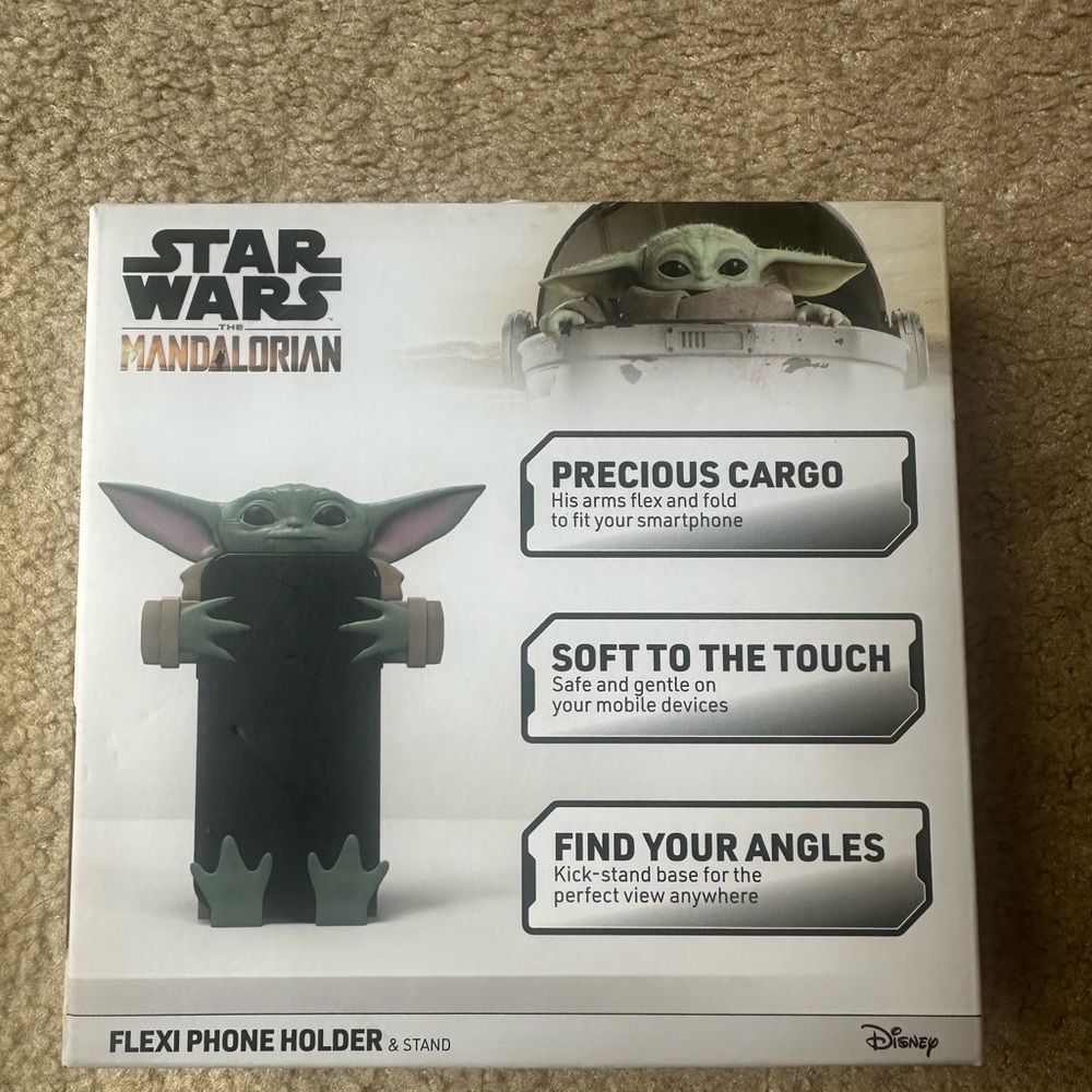 Star Wars Mandalorian Grogu Phone Holder - Black and Green